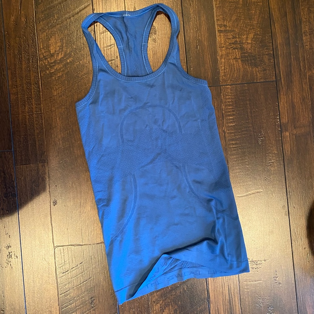 Lululemon yoga “cool racer back” tanktop in blue